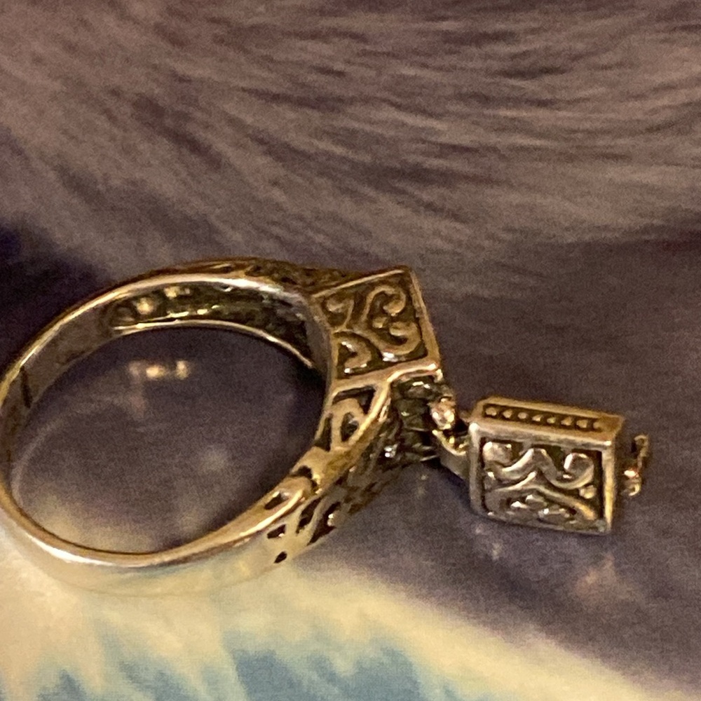 Silver square heart poison rings 925 size 8 and 6.5 - Picture 7 of 14